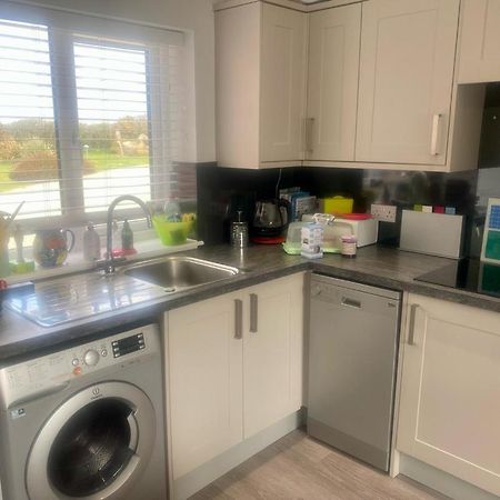 2 Bedroom Cottage Sleeps 4 With Hot-Tub, & Shared Pool Use Sennen Exterior foto